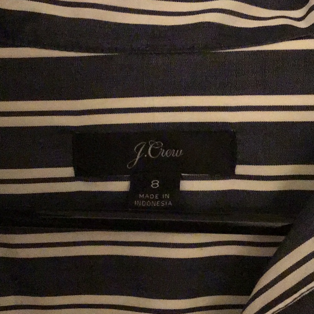 Half button up blouse - Picture 2 of 4